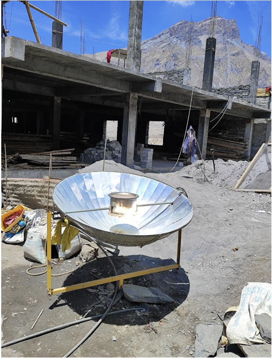 Solar heaters on households in Mustang